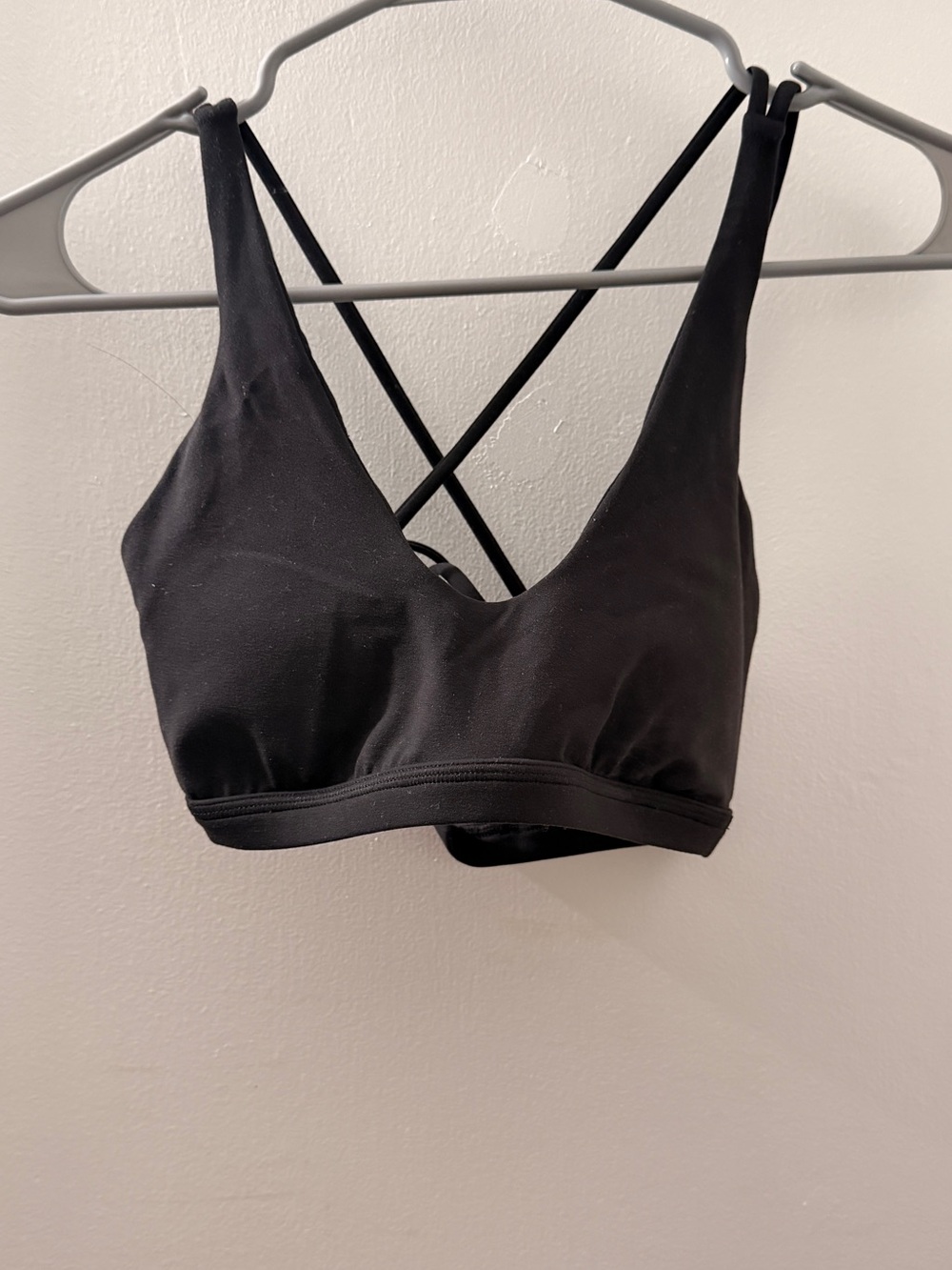 lululemon athletica Black Cross-Back Sports Bra
